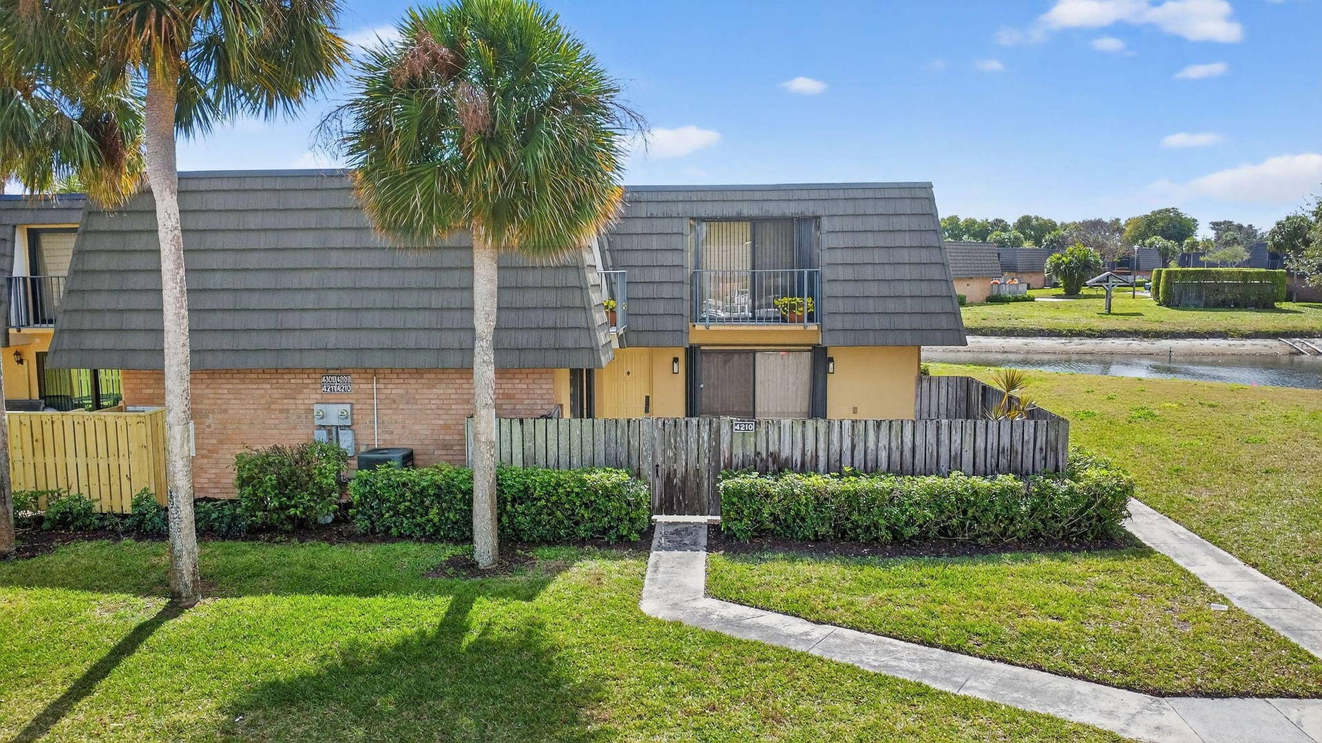 4210 42nd Way, West Palm Beach, FL 33407 4210