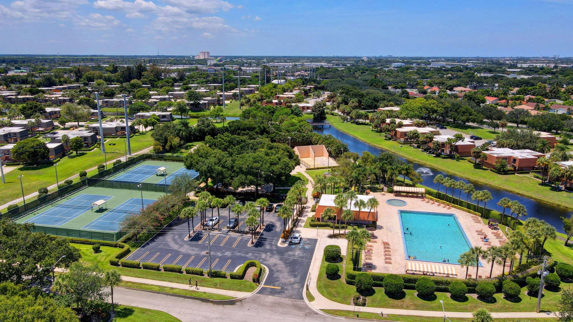 4210 42nd Way, West Palm Beach, FL 33407 60-web-or-mls-apartment air (12)
