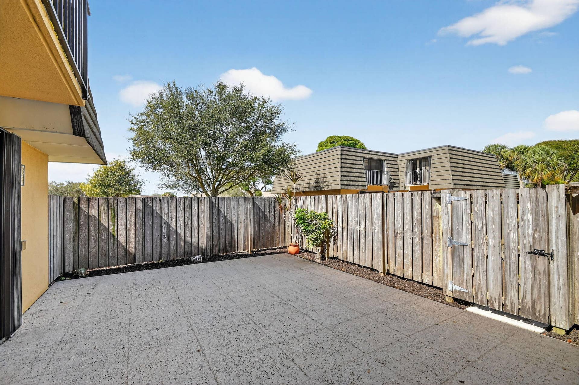 4210 42nd Way, West Palm Beach, FL 33407 Fenced and Private Patio