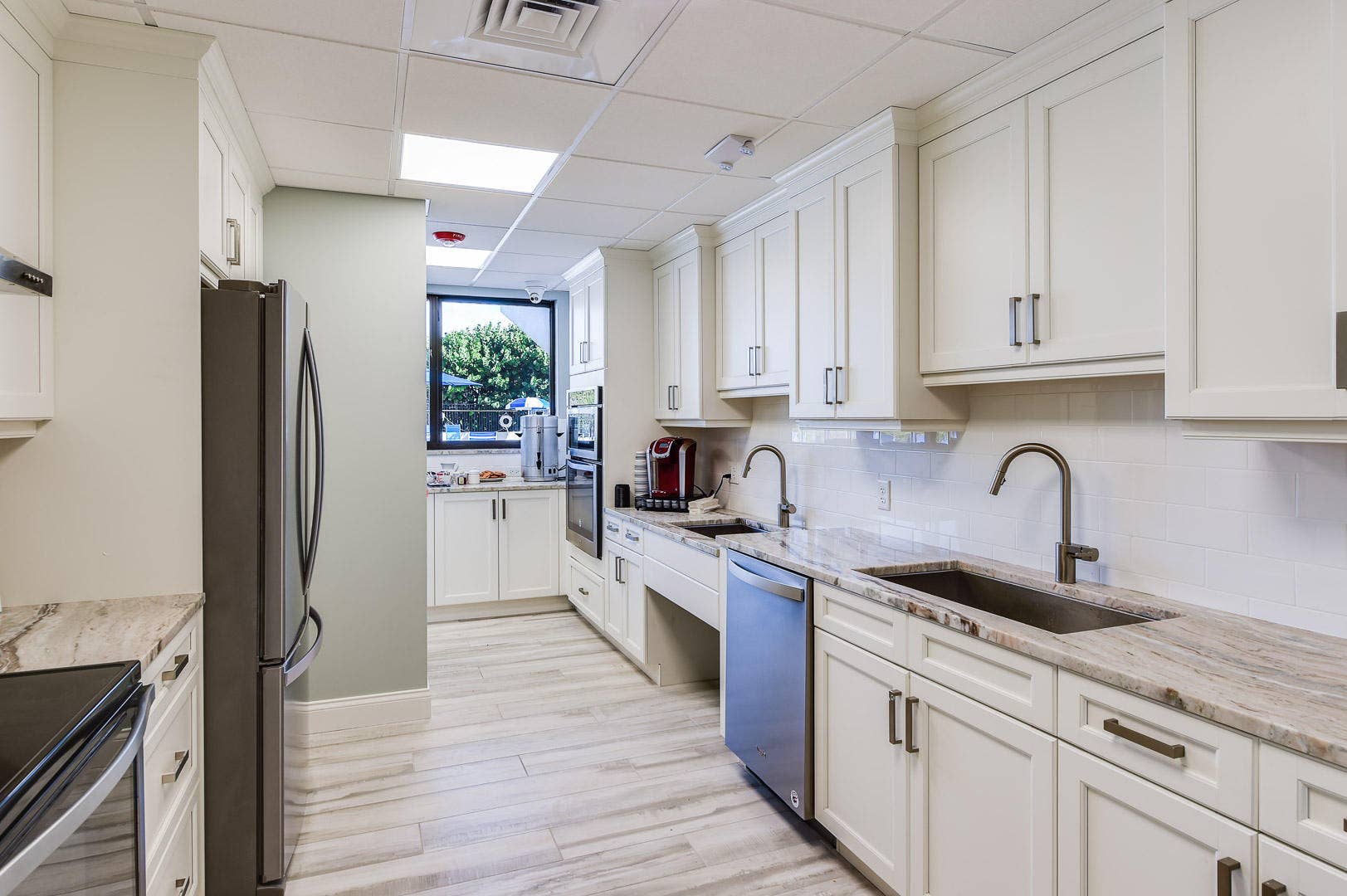 145 Ocean Avenue, #303, Palm Beach Shores, Palm Beach Shores, FL 33404 POOLSIDE KITCHEN