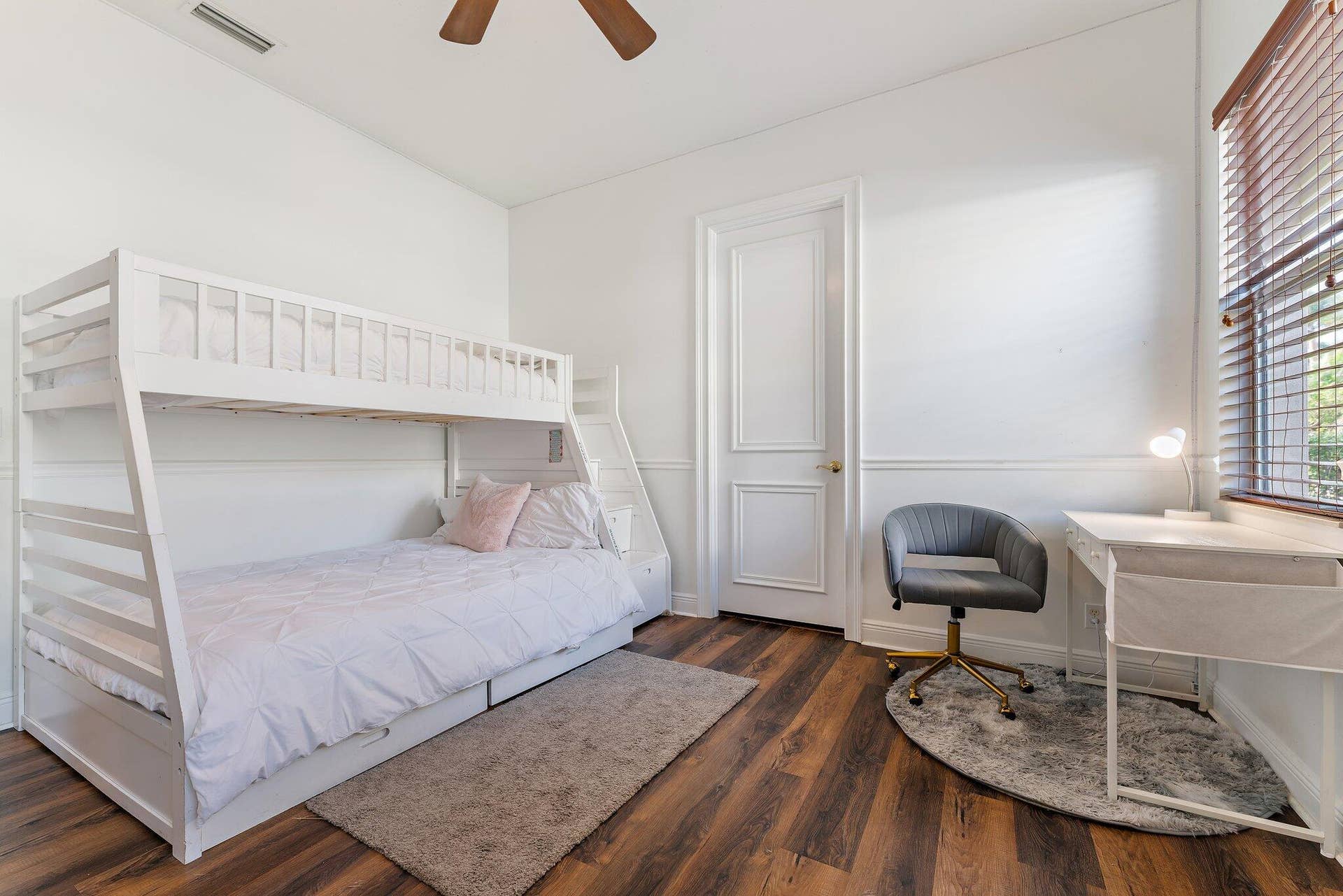 422 Savoie Drive, Palm Beach Gardens, FL 33410 1st Floor Ensuite Bedroom and Bath