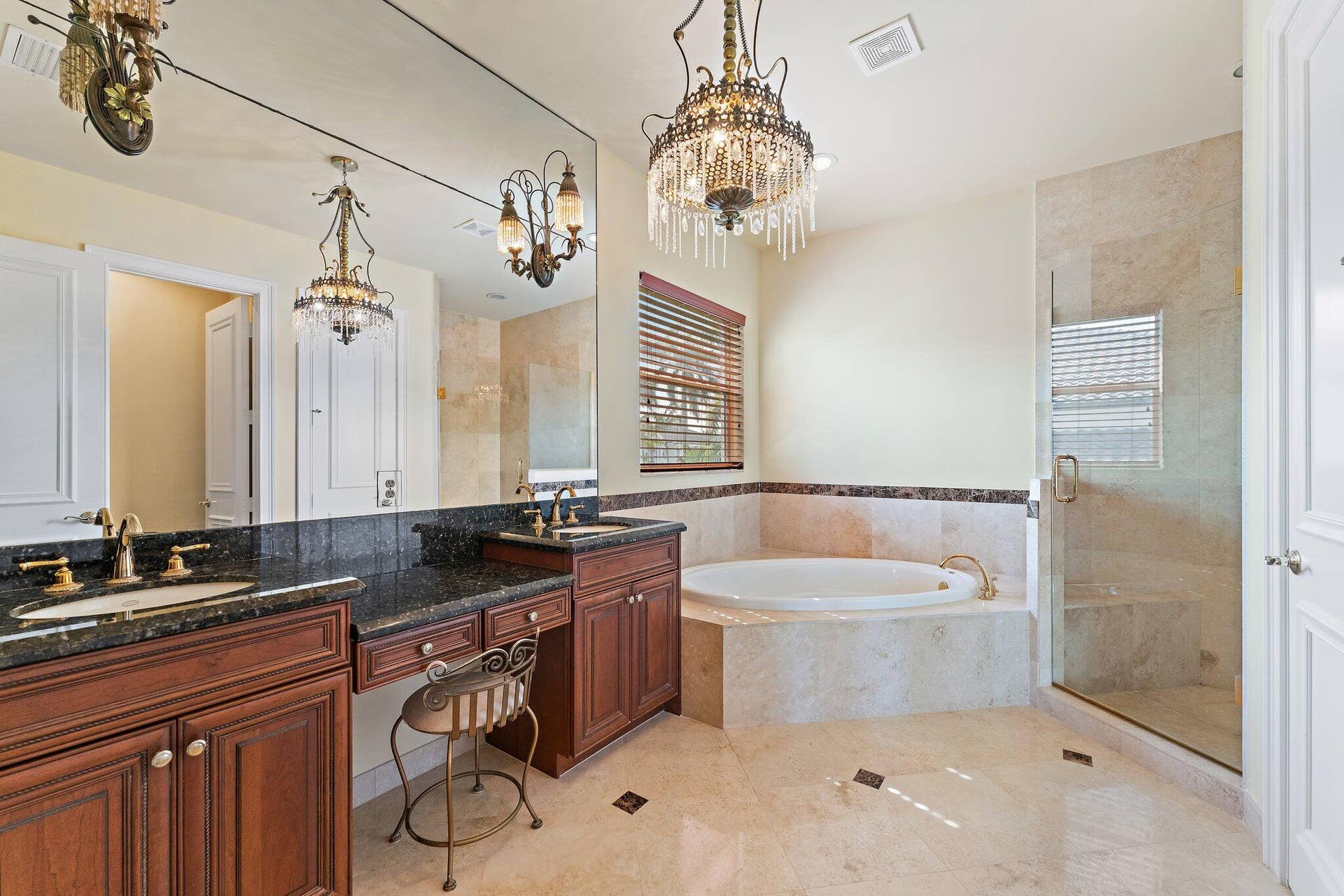 422 Savoie Drive, Palm Beach Gardens, FL 33410 2nd Floor 2nd Primary Bath