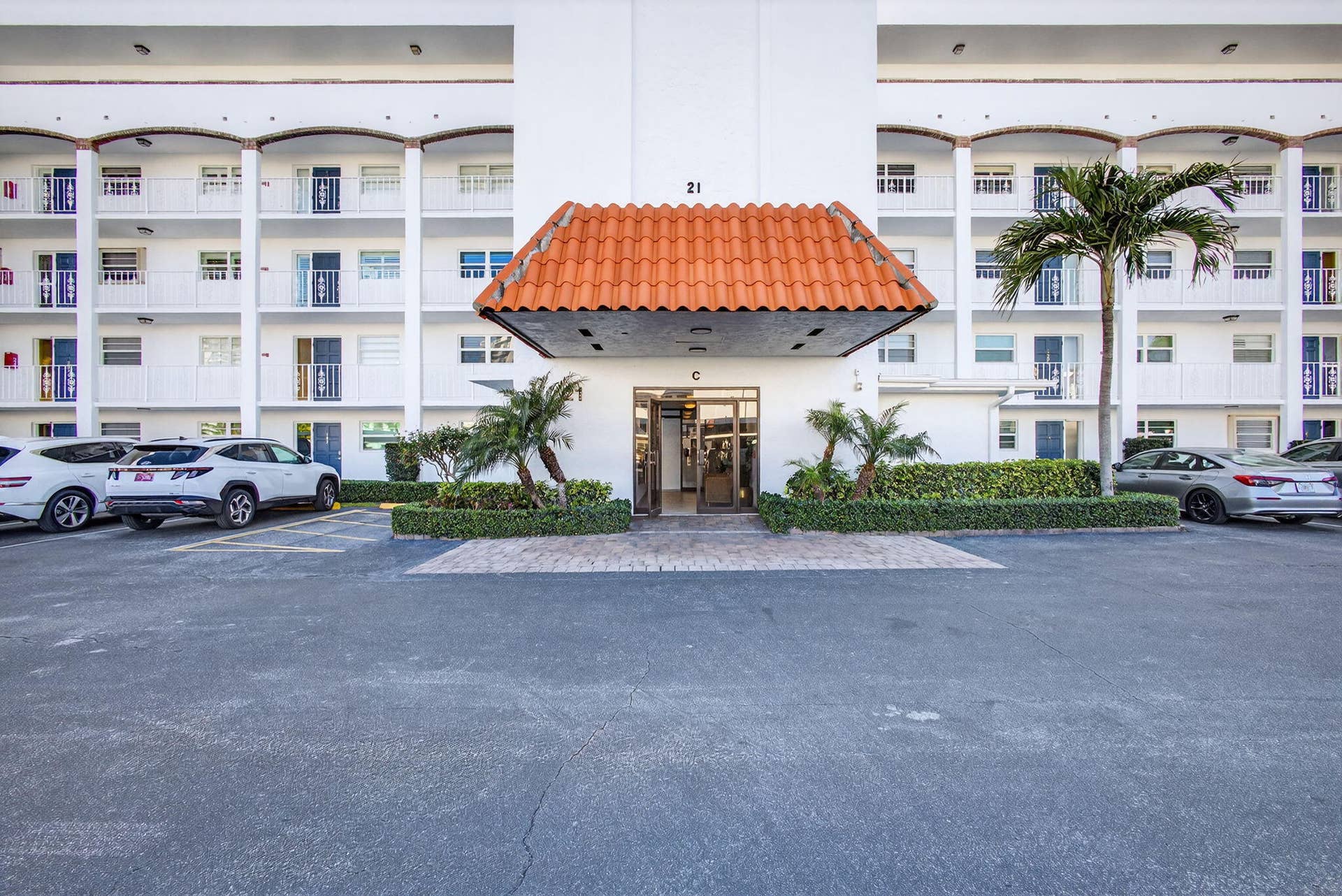 21 Yacht Club Drive, #505, North Palm Beach, FL 33408 Building C