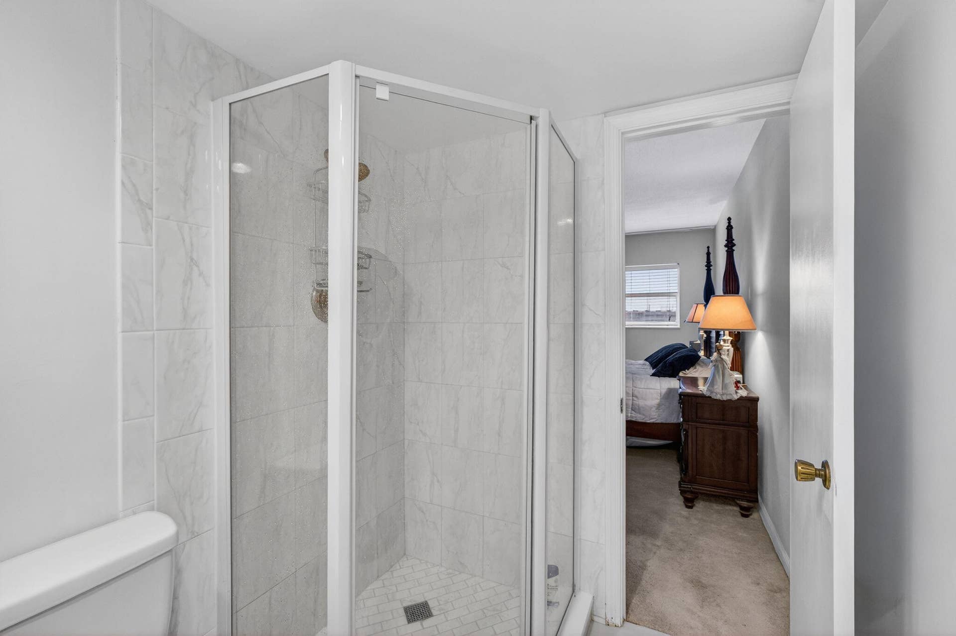 21 Yacht Club Drive, #505, North Palm Beach, FL 33408 Primary Bathroom