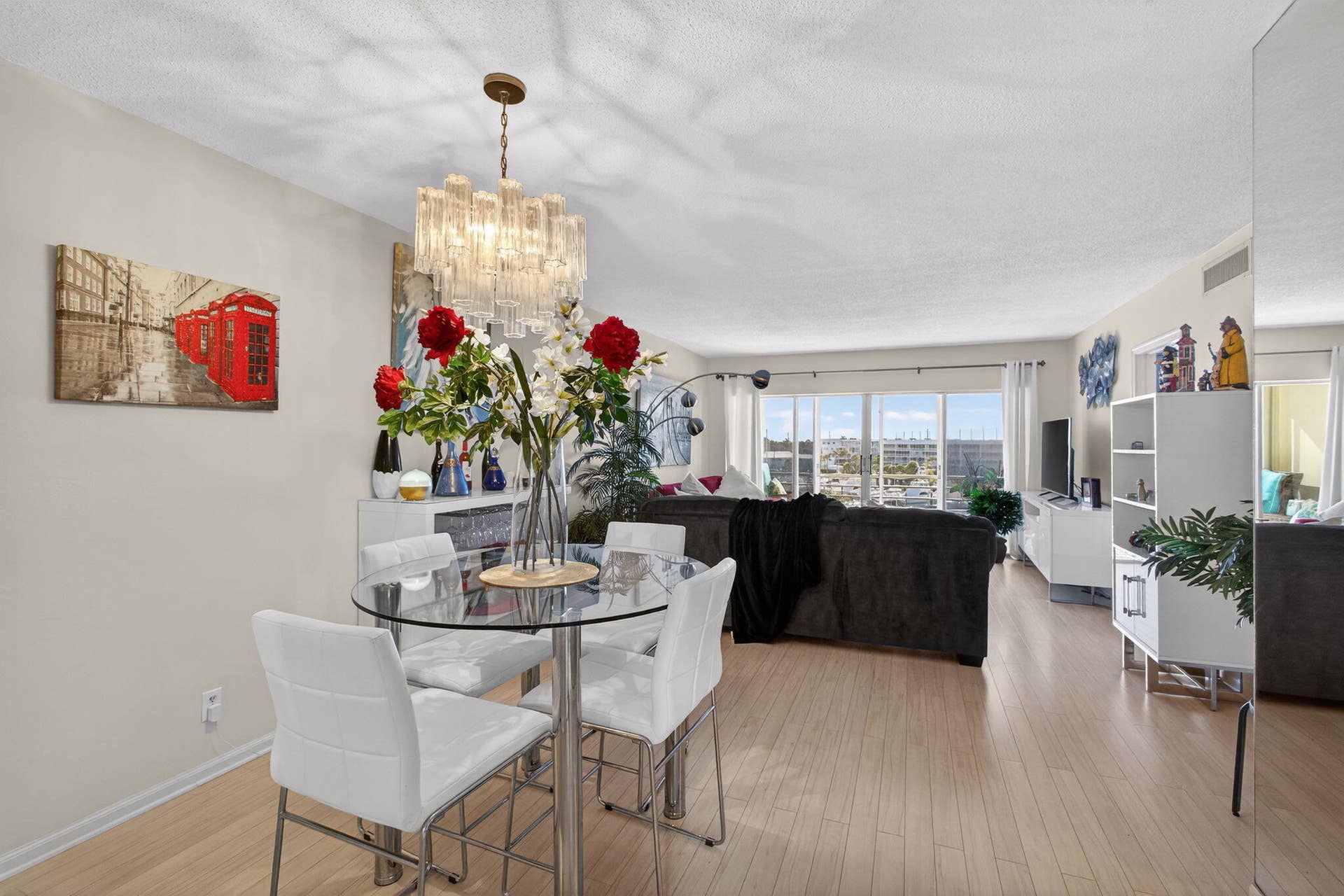 21 Yacht Club Drive, #505, North Palm Beach, FL 33408 Dinning Area