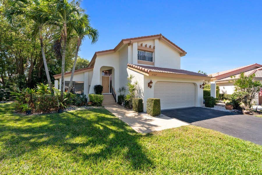 Property photo for 5787 Lakeview Mews Place, Boynton Beach, FL