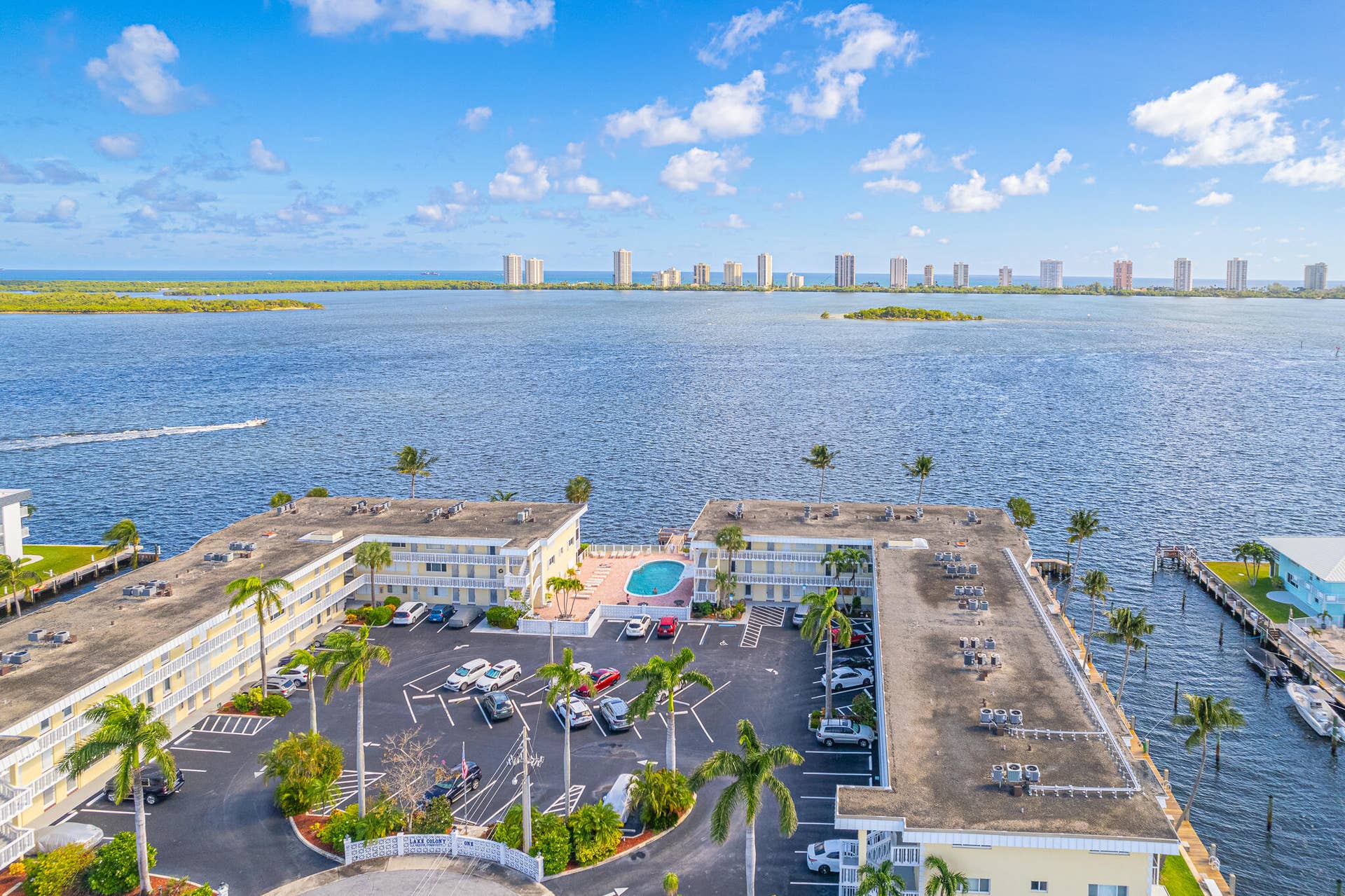 101 Doolen Court, #207, North Palm Beach, FL 33408 101 Doolen Court, #207, North Palm Beach, FL 33408