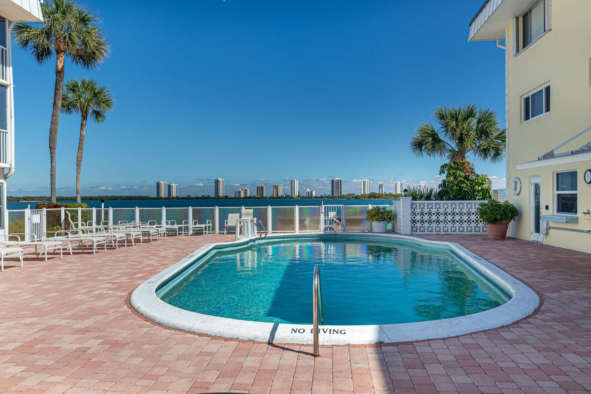 101 Doolen Court, #207, North Palm Beach, FL 33408 101 Doolen Court, #207, North Palm Beach, FL 33408