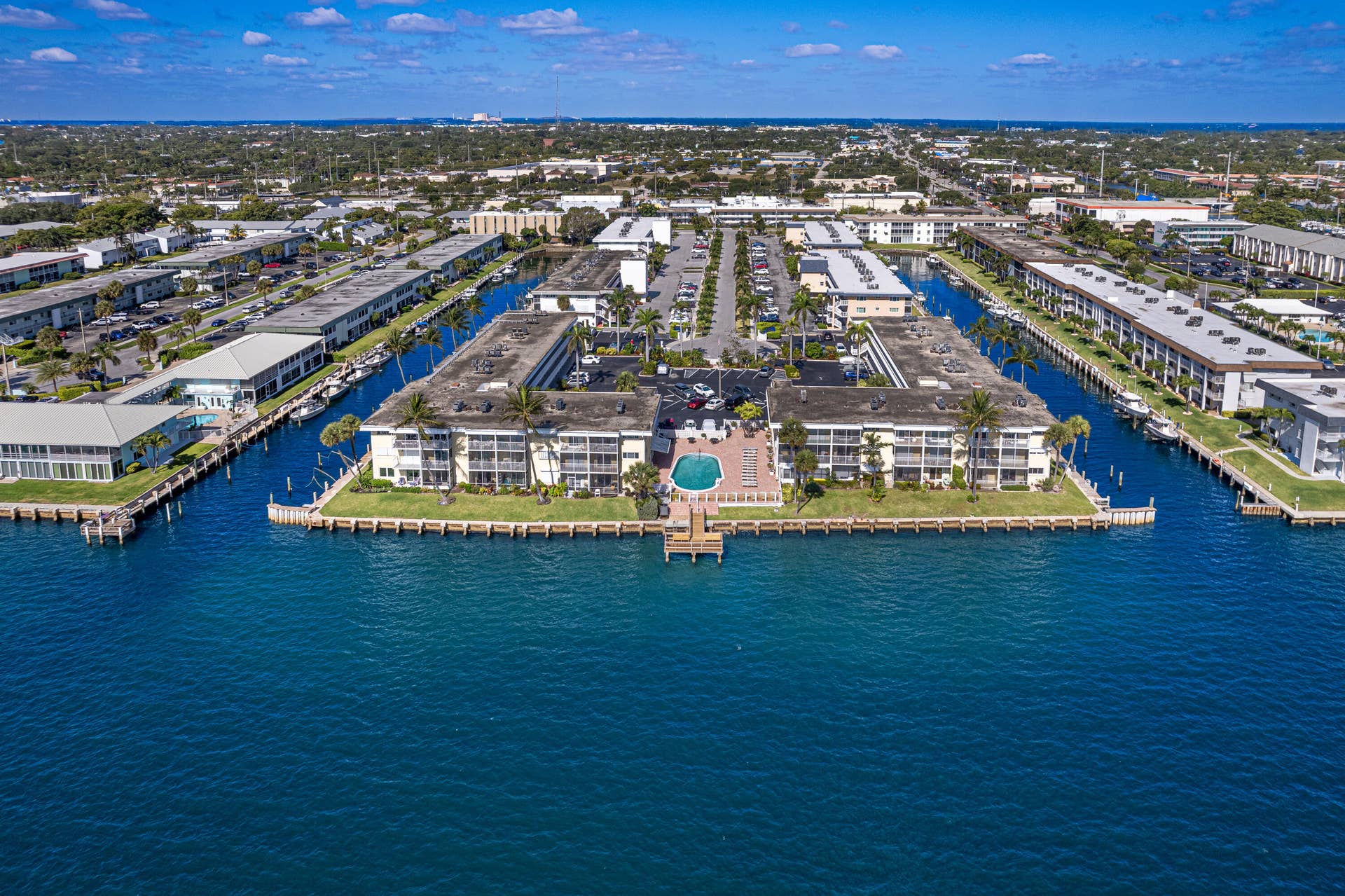 101 Doolen Court, #207, North Palm Beach, FL 33408 101 Doolen Court, #207, North Palm Beach, FL 33408
