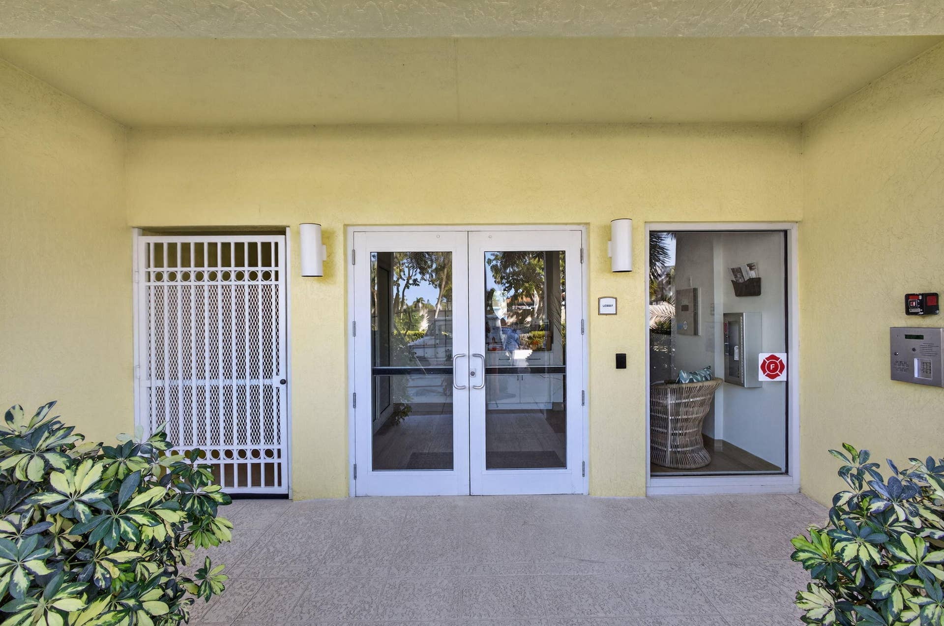 800 Juno Ocean Walk, #304, Juno Beach, FL 33408 50-web-or-mls-5D1A0318