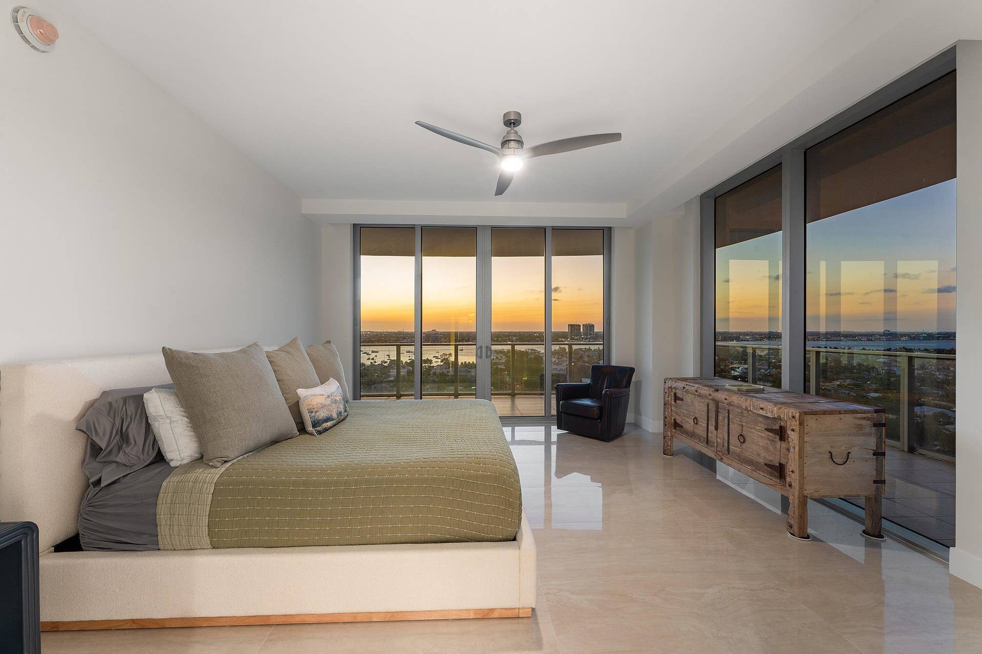 3100 N Ocean Drive, #1702p, Singer Island, FL 33404