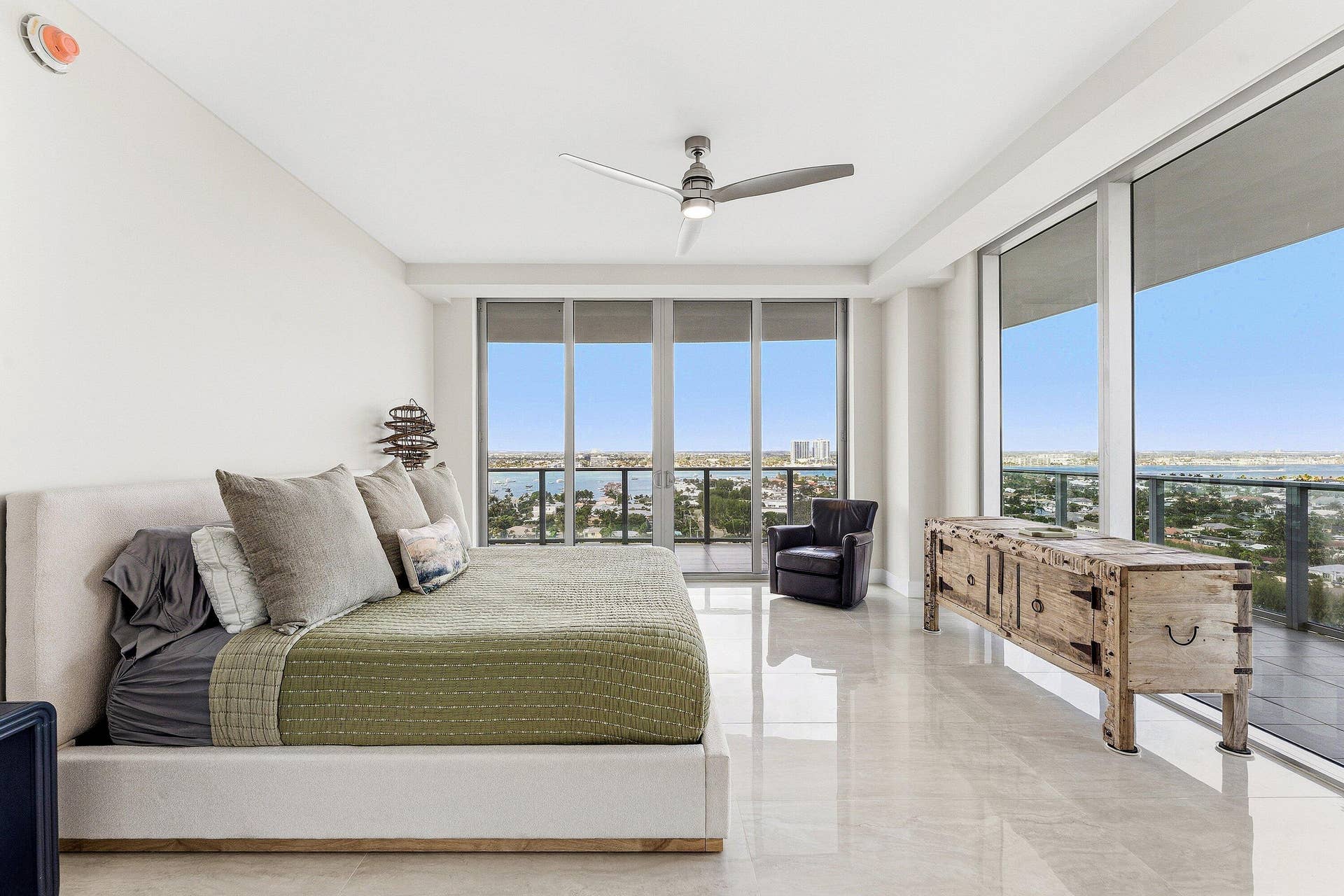 3100 N Ocean Drive, #1702p, Singer Island, FL 33404