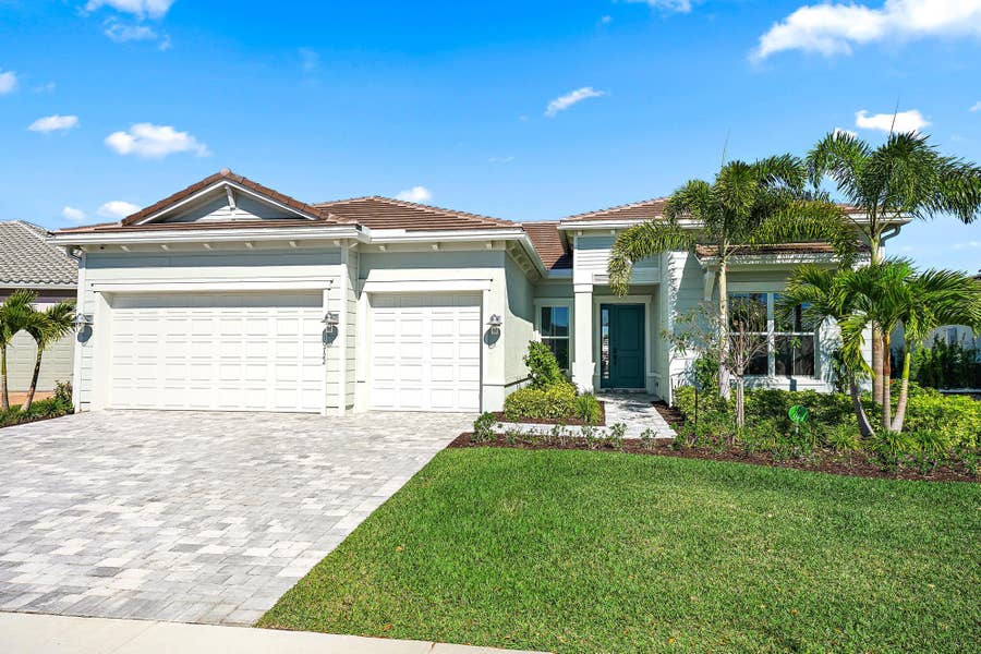 Property photo for 10722 Stellar Circle, Palm Beach Gardens, FL