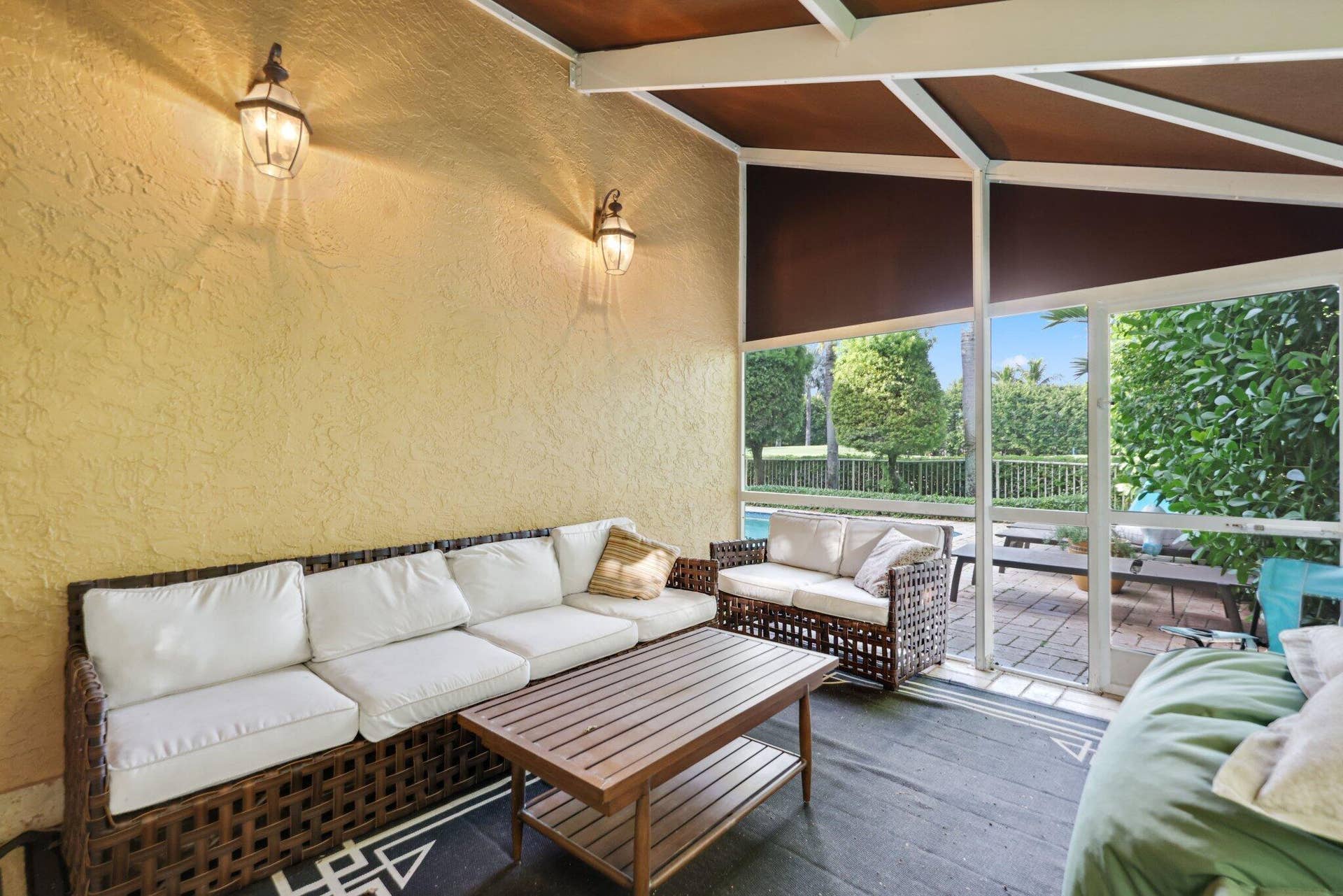 7355 Mandarin Drive, Boca Raton, FL 33433 Screened Enclosure
