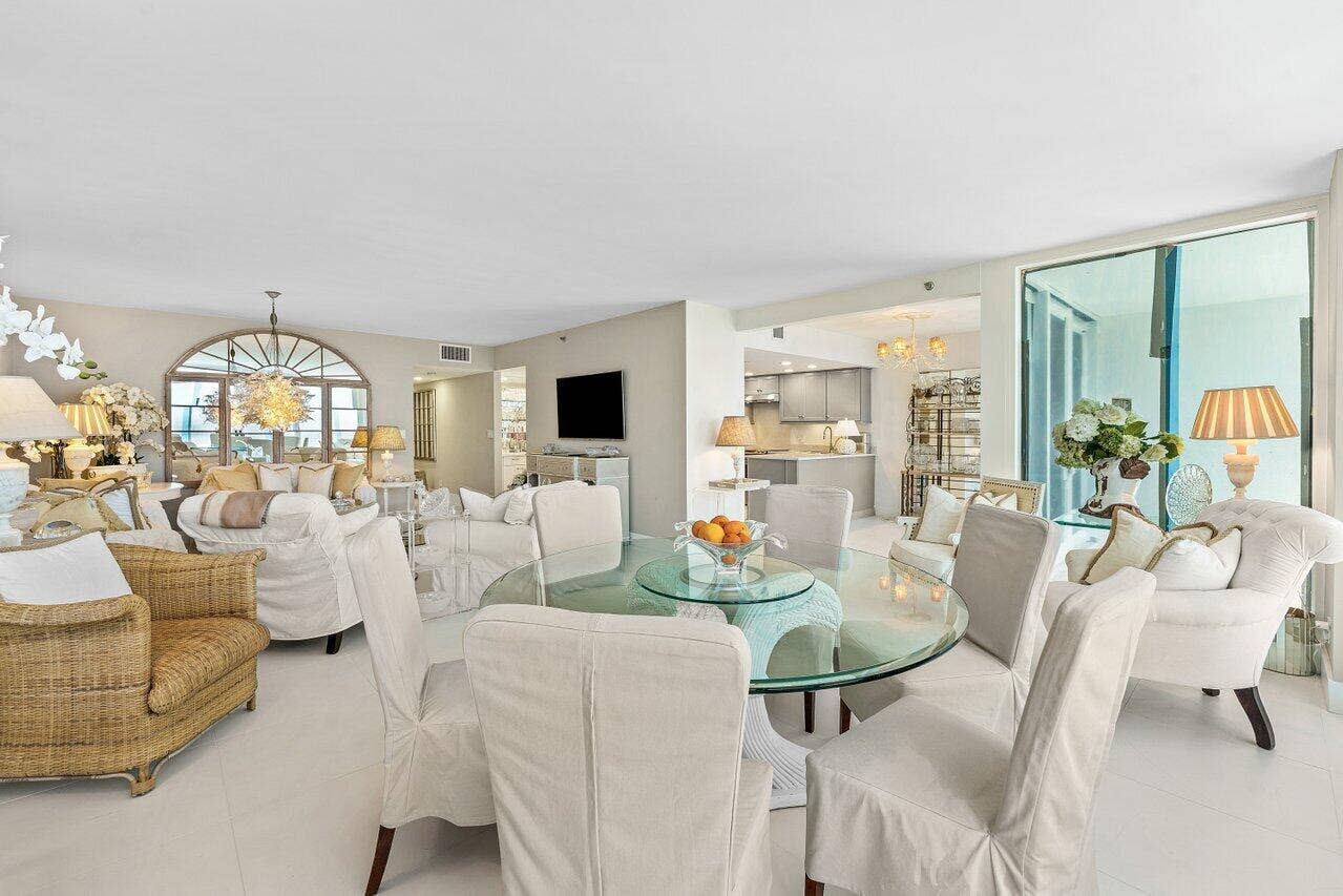 529 S Flagler Drive, #8g, West Palm Beach, FL 33401 Living,Dining, Kitchen
