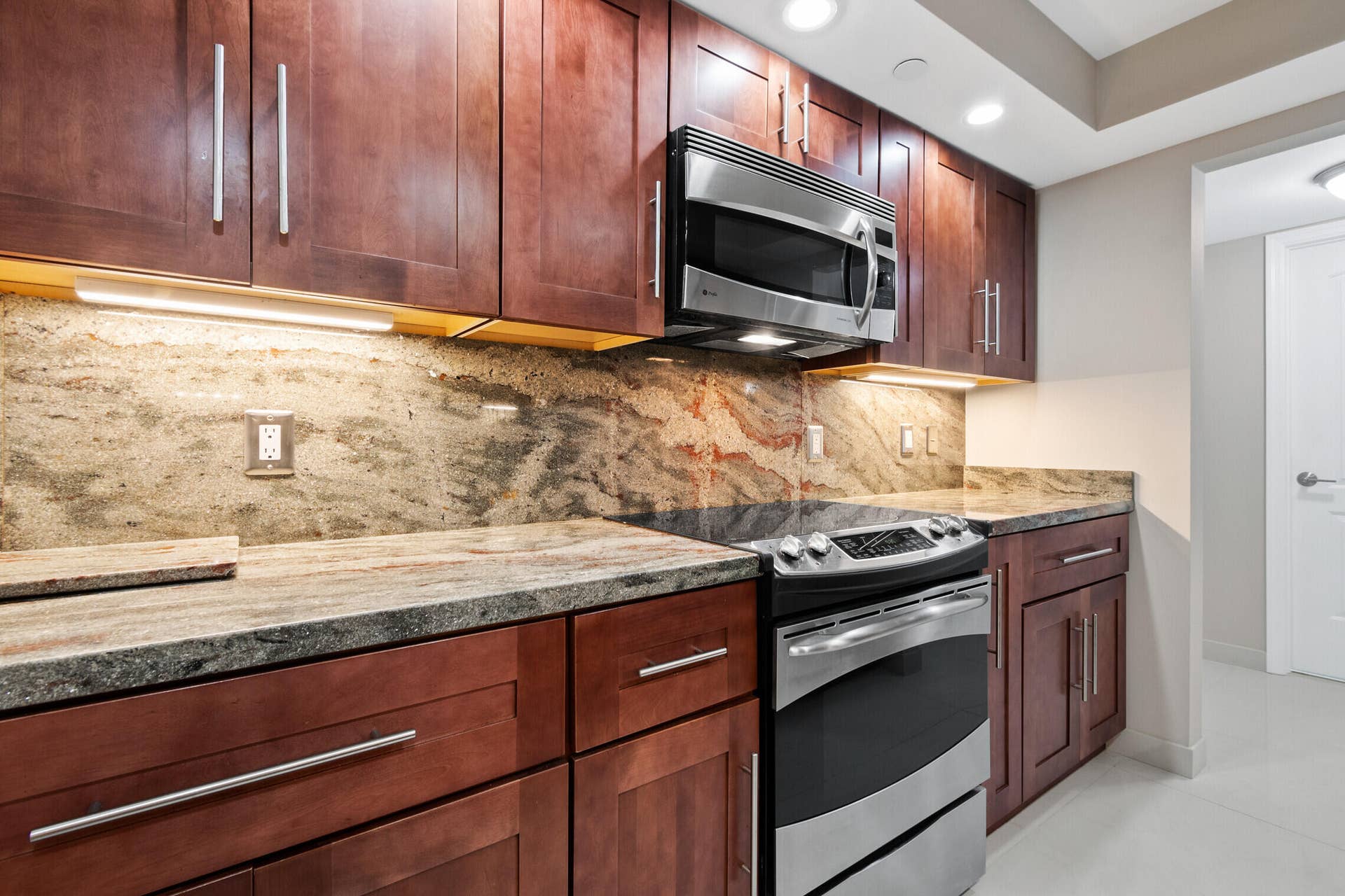 3000 N Ocean Drive, #26-B, Singer Island, Singer Island, FL 33404 3000 N Ocean Drive, #26-B, Singer Island, Singer Island, FL 33404