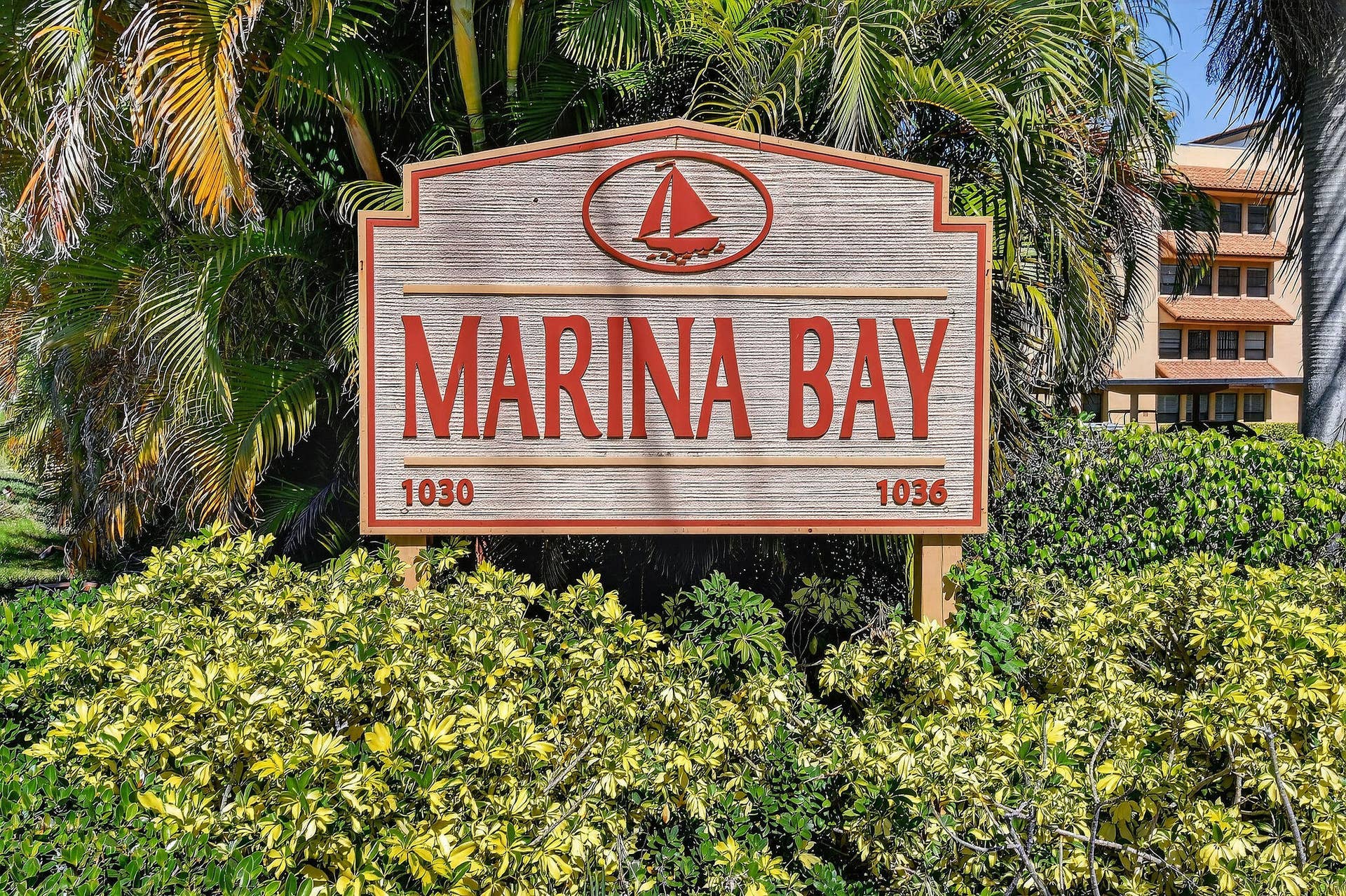 Marina Bay Sign on US 1