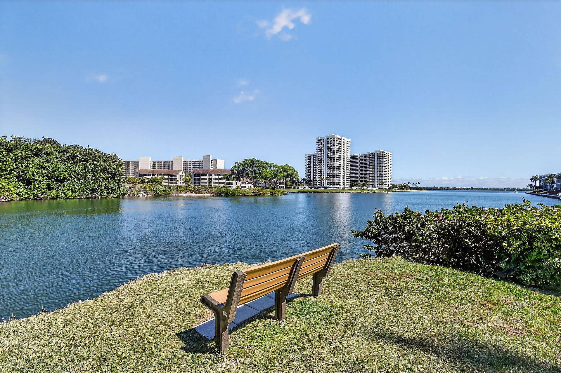 Gathering Area called "The Point" to watch the Intracoastal Activity