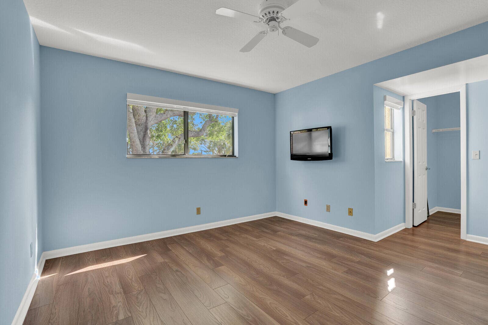 215 Oak Harbour Drive, Juno Beach, FL 33408 Guest Bedroom