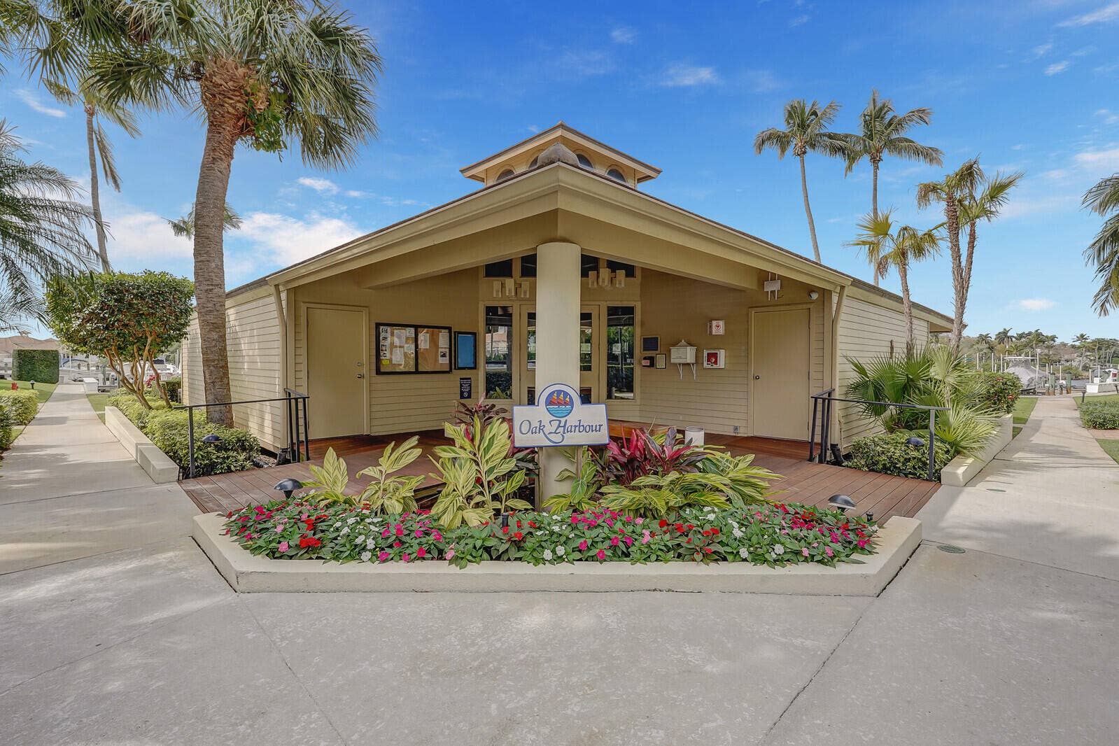 215 Oak Harbour Drive, Juno Beach, FL 33408 Clubhouse
