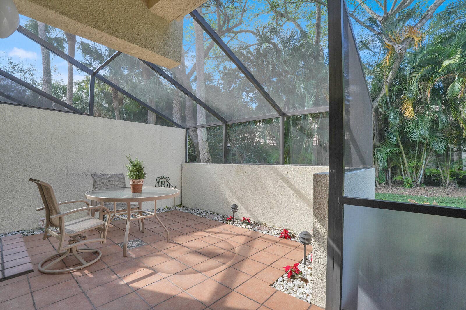 215 Oak Harbour Drive, Juno Beach, FL 33408 Eclosed Patio