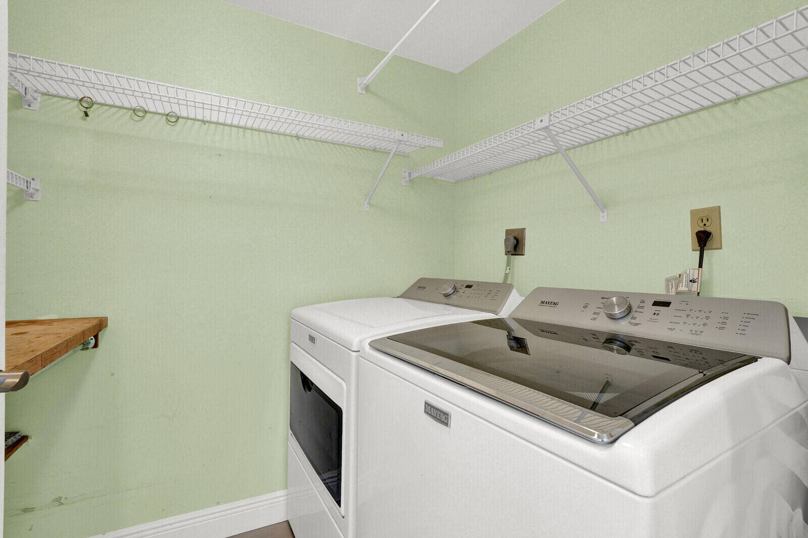 215 Oak Harbour Drive, Juno Beach, FL 33408 Laundry Room