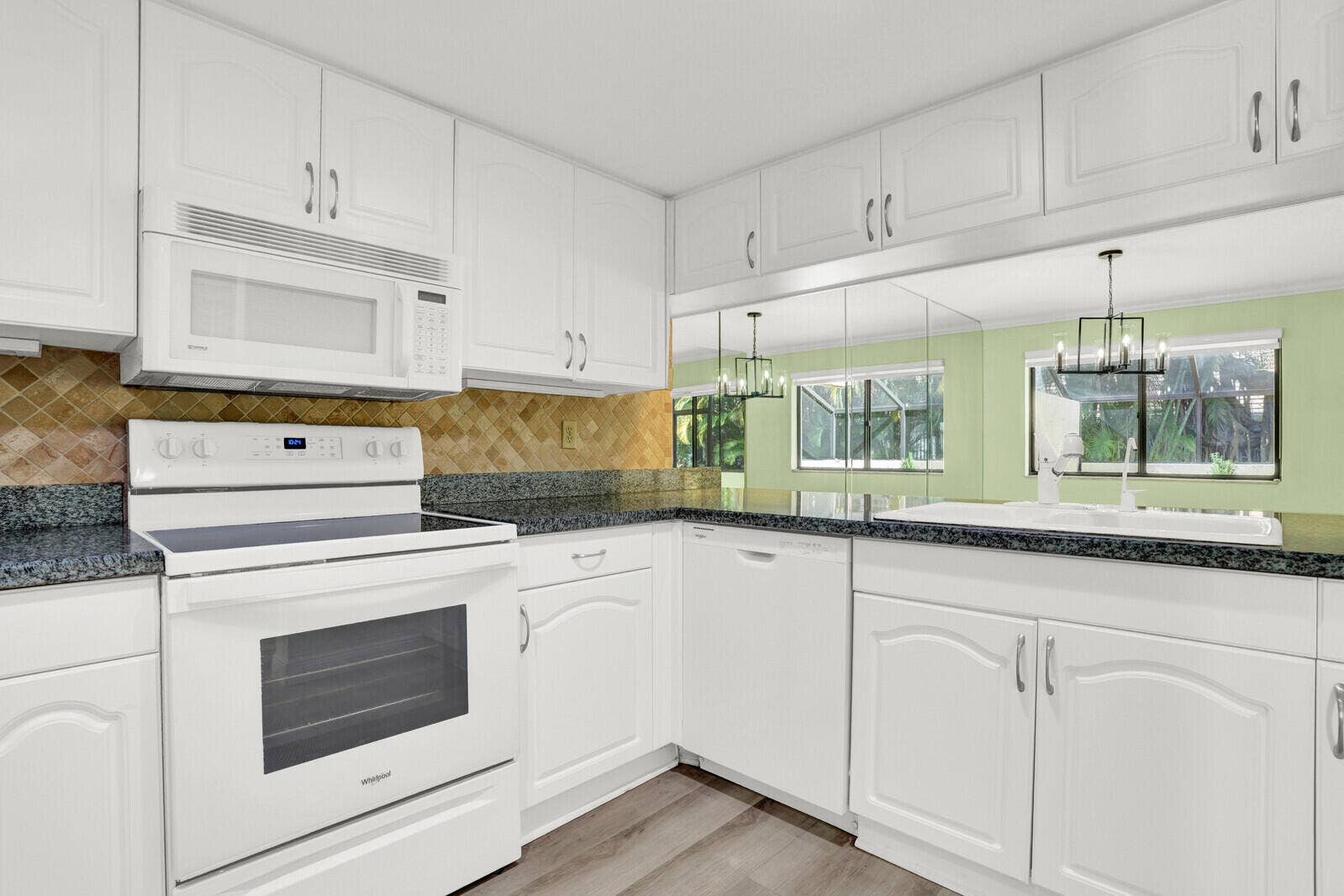 215 Oak Harbour Drive, Juno Beach, FL 33408 Kitchen