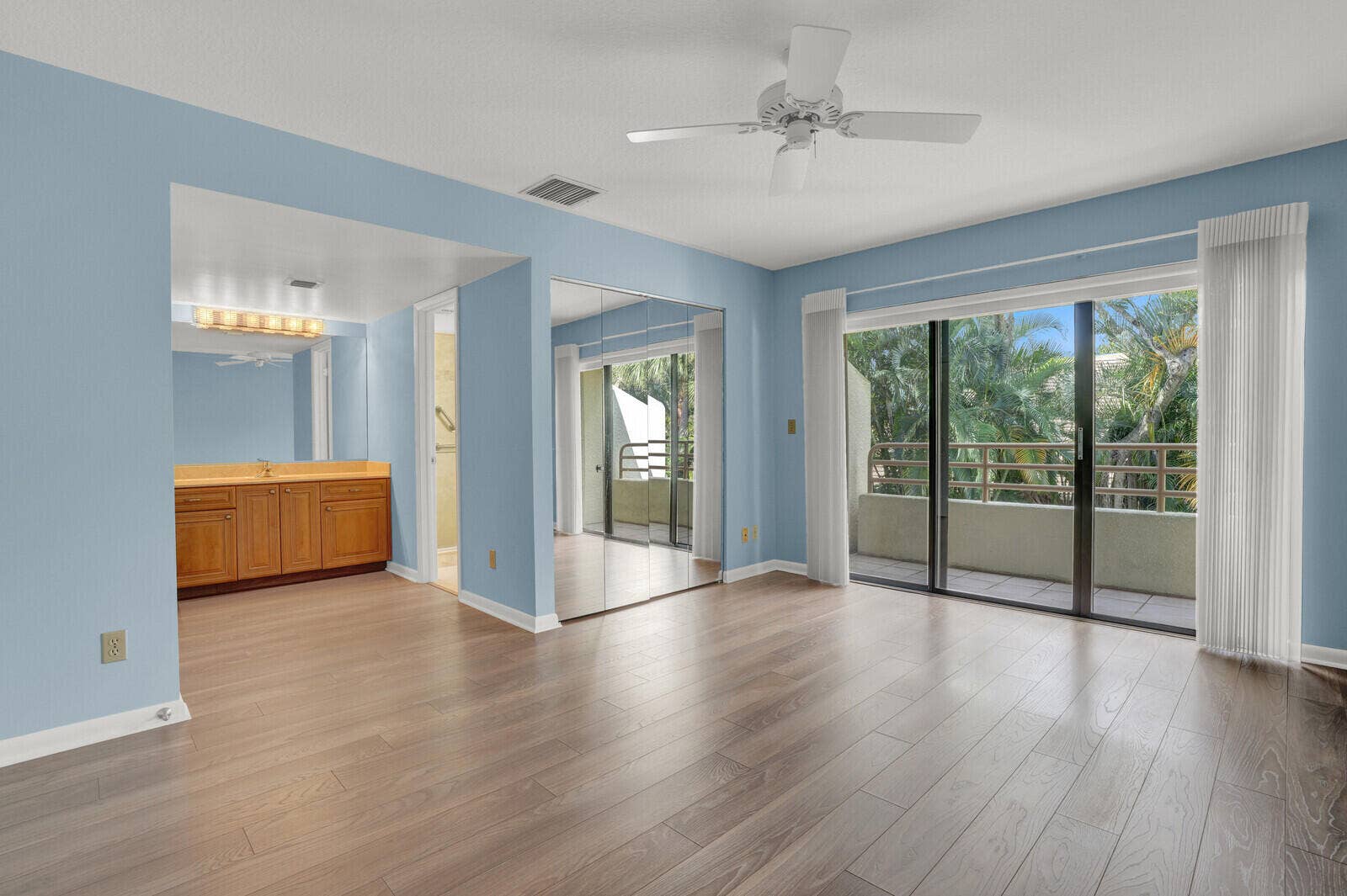 215 Oak Harbour Drive, Juno Beach, FL 33408 Primary Bedroom