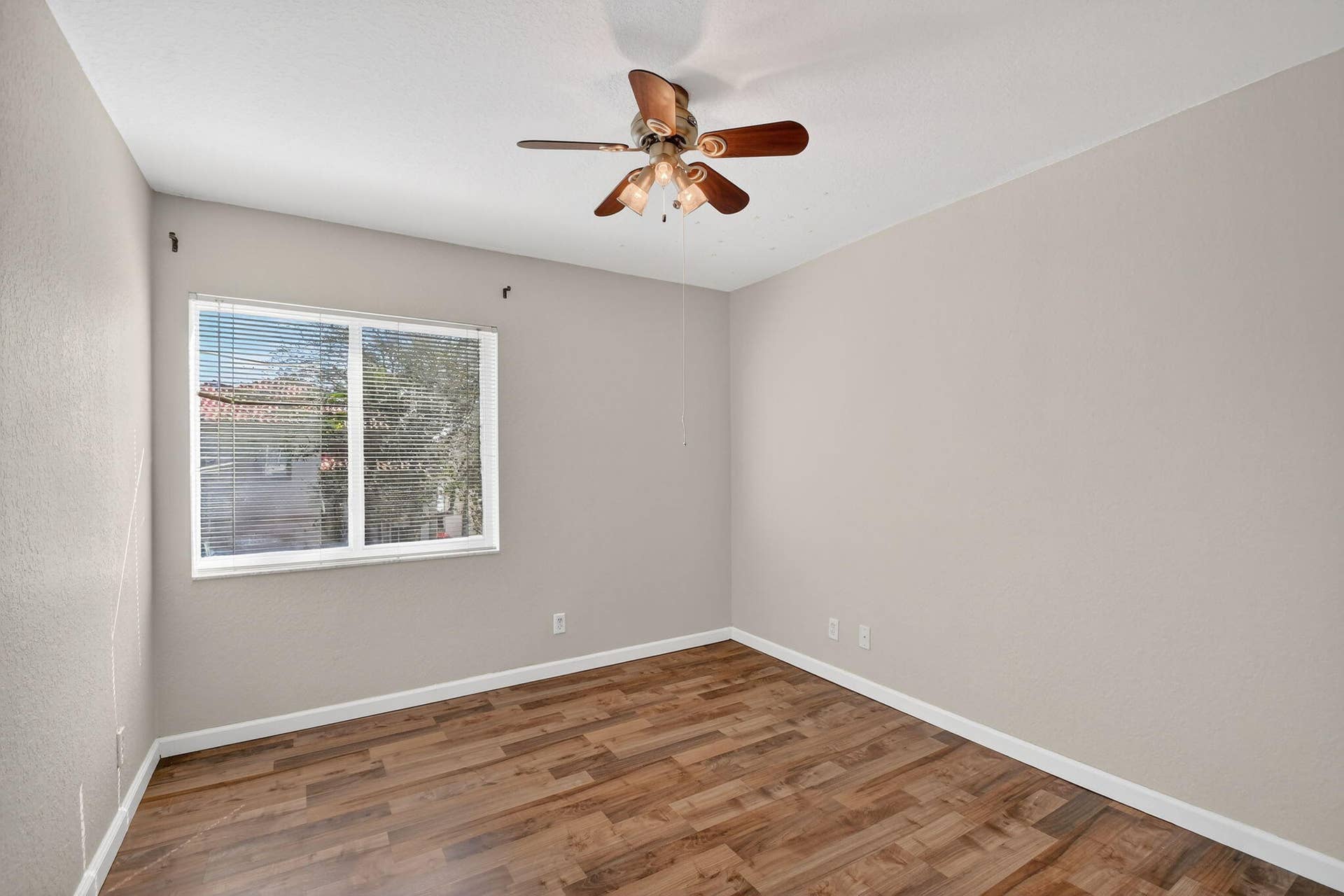 Guest Bedroom #1