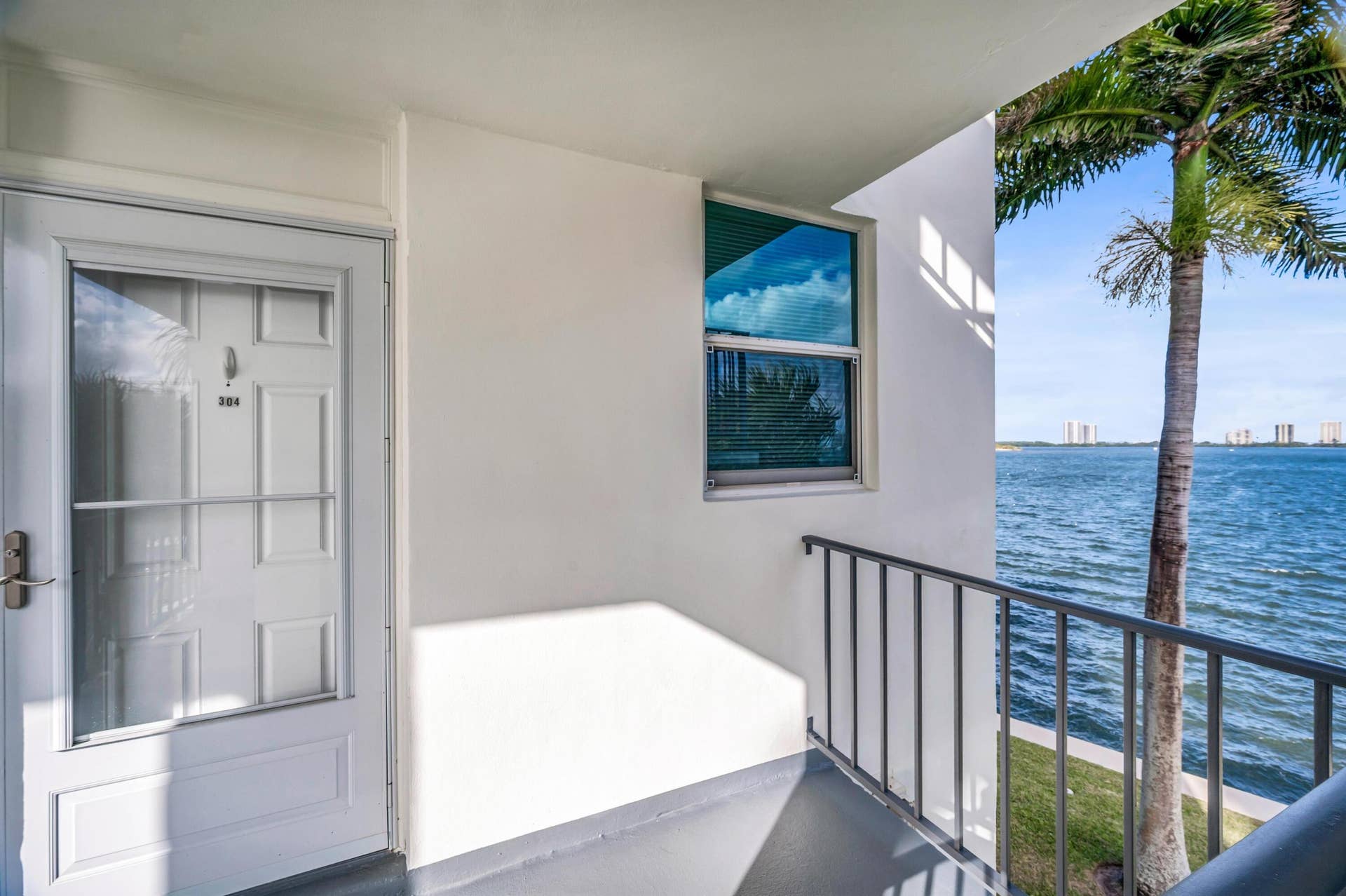 100 Paradise Harbour Boulevard, #304, North Palm Beach, FL 33408 IMG_3153