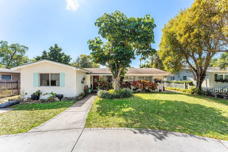 Property photo for 102 NE 22nd Street, Delray Beach, FL