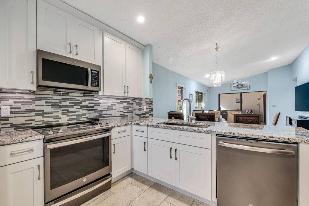 6235 Kings Gate Circle, Delray Beach, FL 33484 6235 Kings Gate Circle, Delray Beach, FL 33484