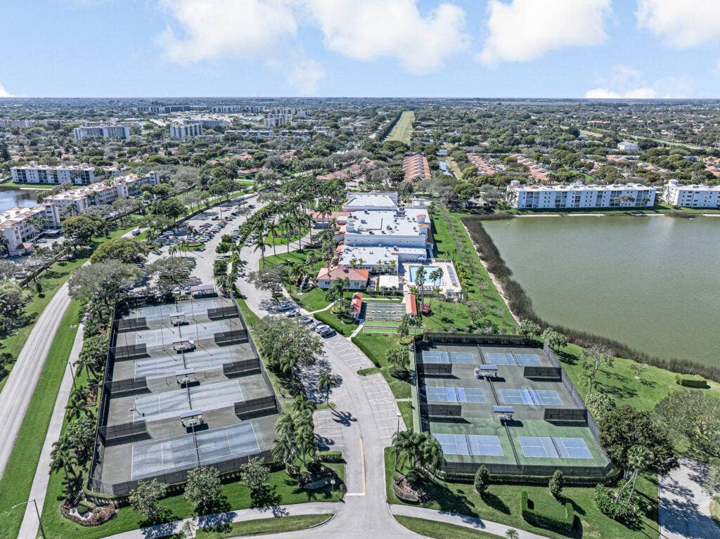 6235 Kings Gate Circle, Delray Beach, FL 33484 6235 Kings Gate Circle, Delray Beach, FL 33484