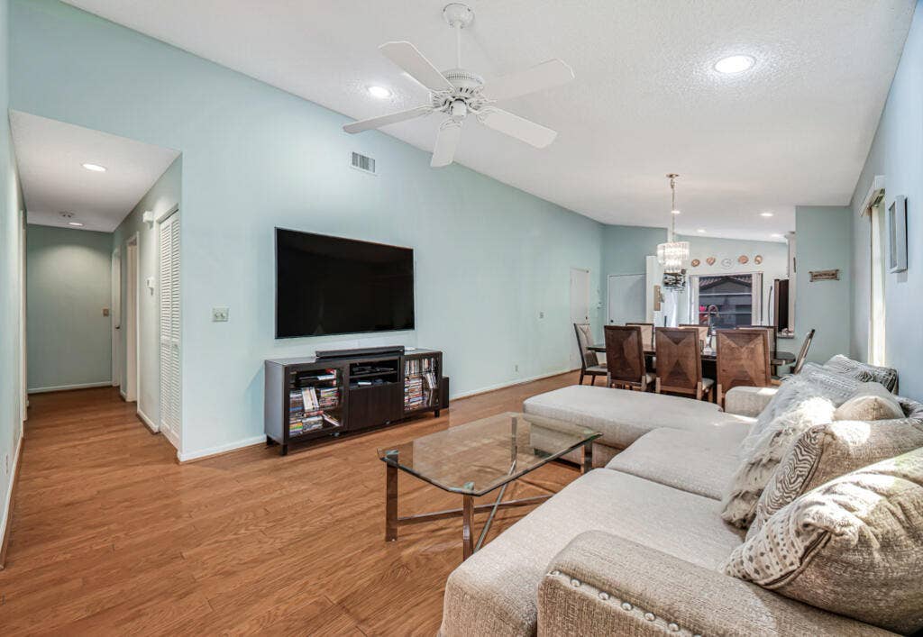 6235 Kings Gate Circle, Delray Beach, FL 33484 6235 Kings Gate Circle, Delray Beach, FL 33484