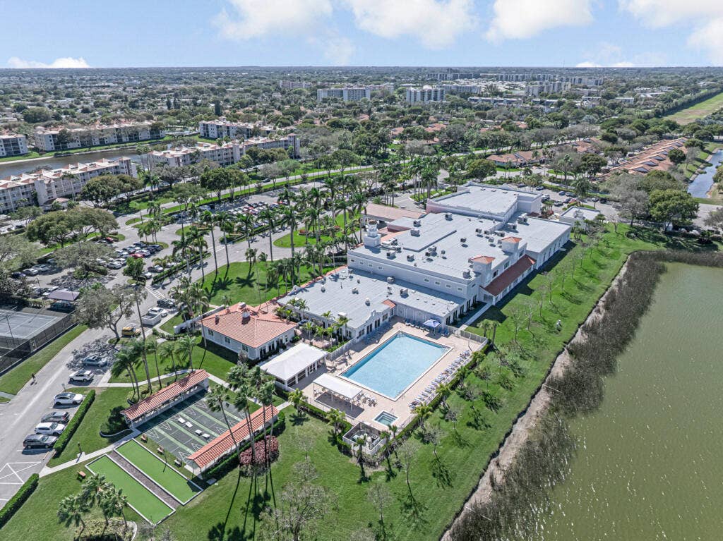 6235 Kings Gate Circle, Delray Beach, FL 33484 6235 Kings Gate Circle, Delray Beach, FL 33484
