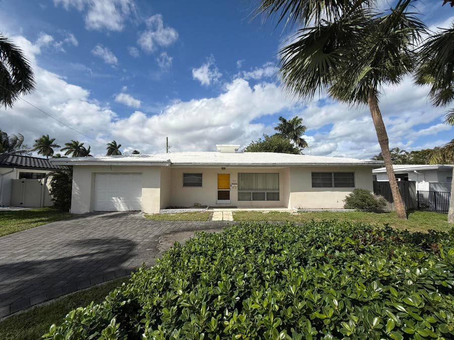 Property photo for 2701 SE 7th Street, Pompano Beach, FL