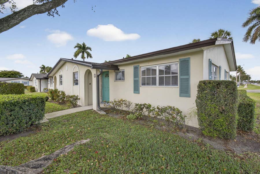 Property photo for 2960 Ashley Drive E, #D, West Palm Beach, FL