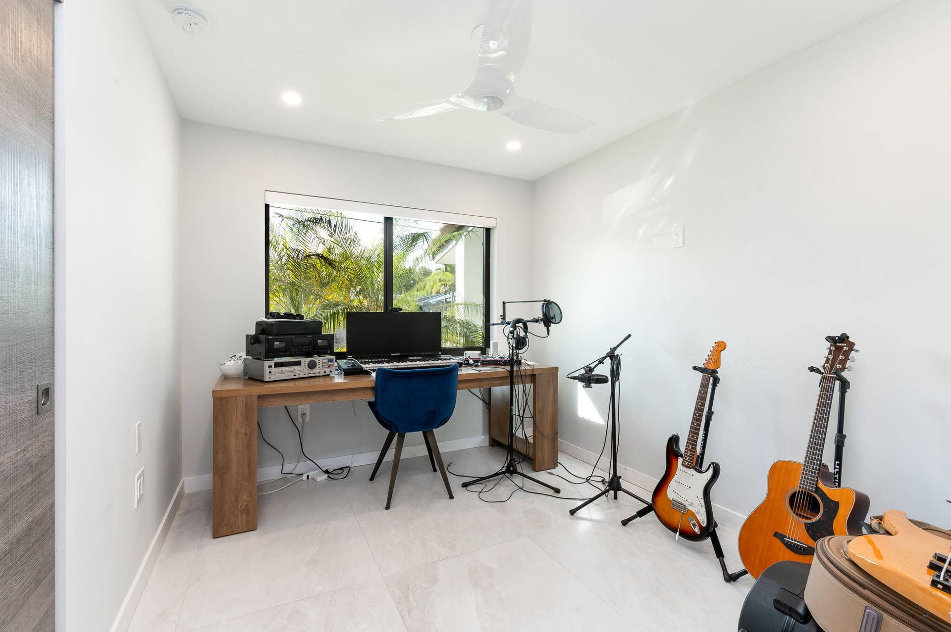 2200 NE 15th Terrace NE, Wilton Manors, FL 33305 2200 NE 15th Terrace NE, Wilton Manors, FL 33305