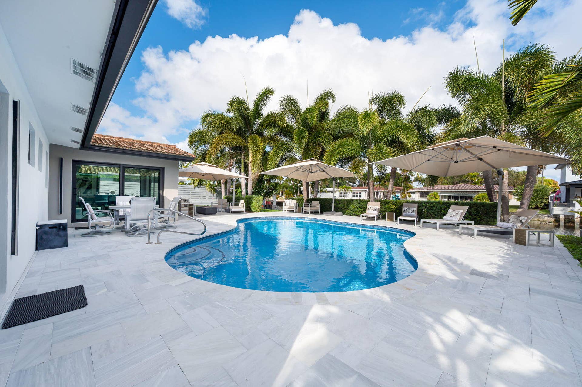 2200 NE 15th Terrace NE, Wilton Manors, FL 33305 2200 NE 15th Terrace NE, Wilton Manors, FL 33305