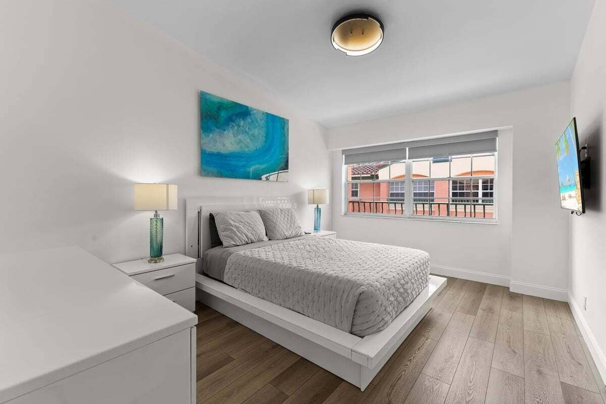 801 NE 1st Street, #8, Fort Lauderdale, Fort Lauderdale, FL 33301