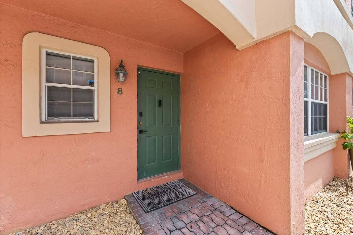 801 NE 1st Street, #8, Fort Lauderdale, Fort Lauderdale, FL 33301