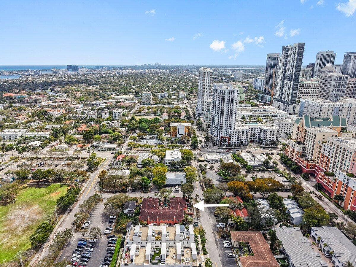 801 NE 1st Street, #8, Fort Lauderdale, Fort Lauderdale, FL 33301
