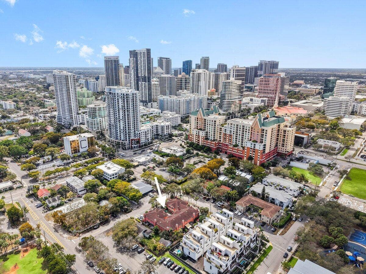 801 NE 1st Street, #8, Fort Lauderdale, Fort Lauderdale, FL 33301