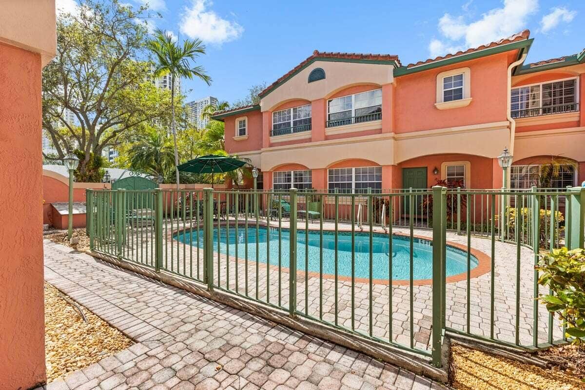 801 NE 1st Street, #8, Fort Lauderdale, Fort Lauderdale, FL 33301