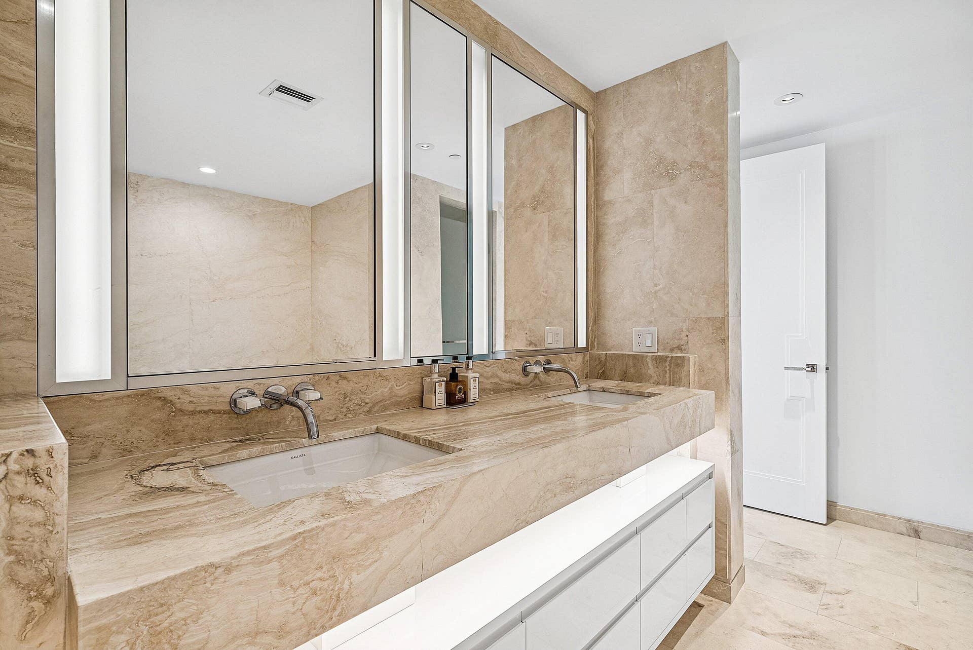 037-3550SouthOceanBoulevard-5E-SouthPalm