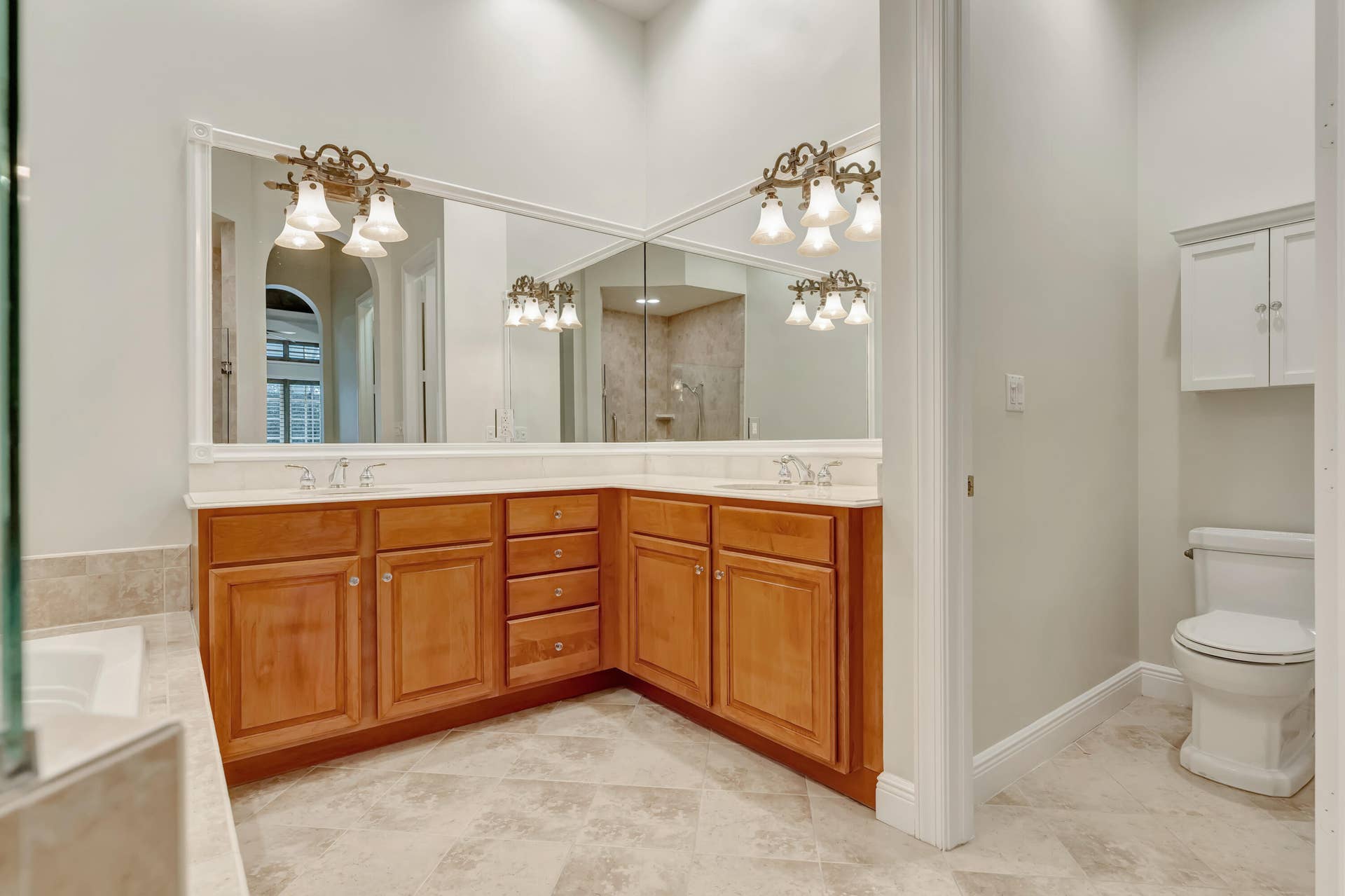 104 Renaissance Drive, North Palm Beach, FL 33410 large area with double sinks plus private water closet