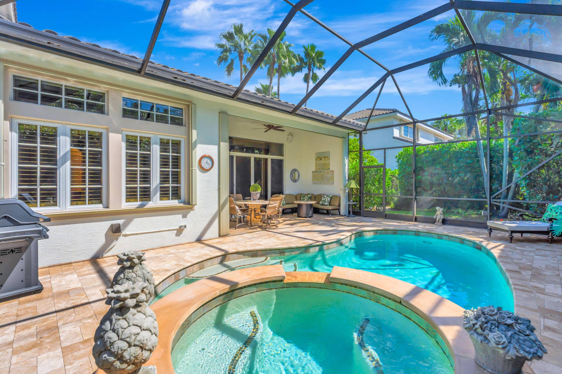 104 Renaissance Drive, North Palm Beach, FL 33410 Salt water pool & spa