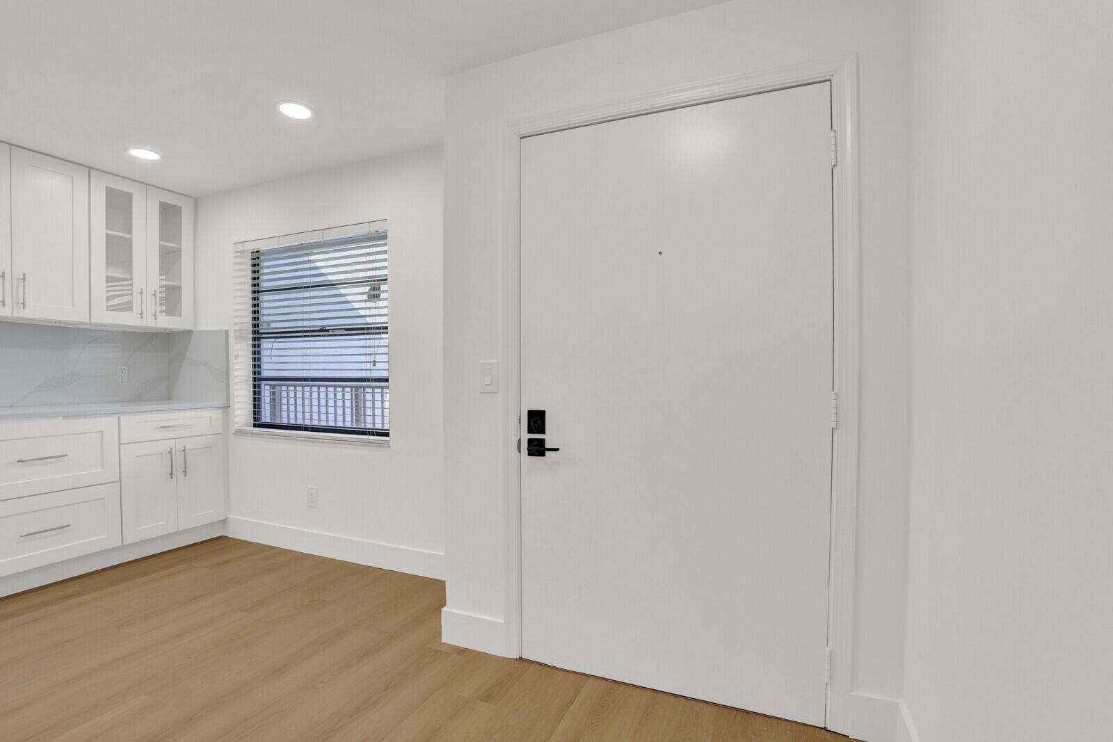 9260 SW 14th Street, #2508, Boca Raton, FL 33428 Foyer