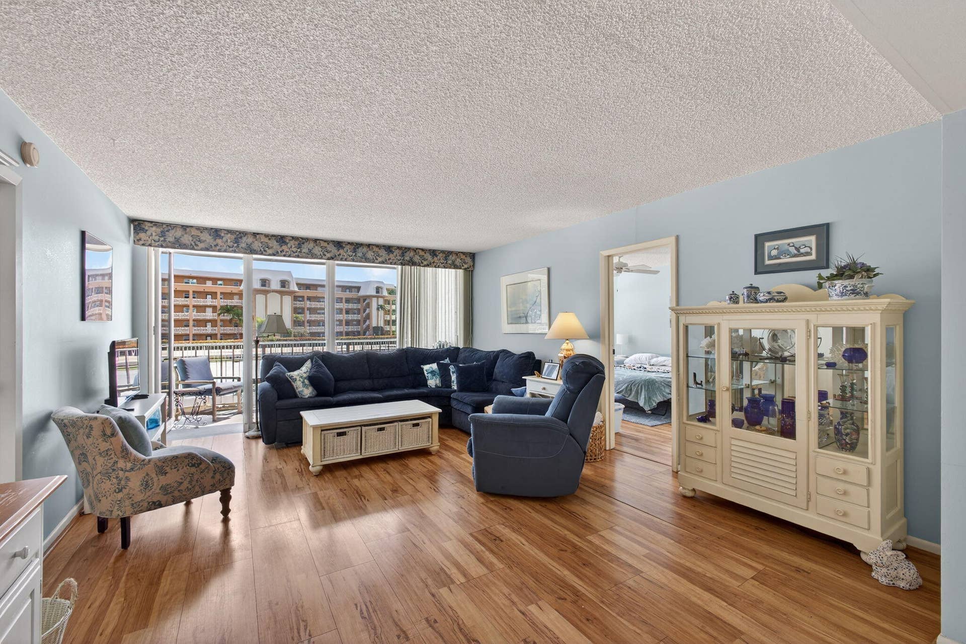336 Golfview Road, #207, North Palm Beach, FL 33408 4-web-or-mls-5D1A0270