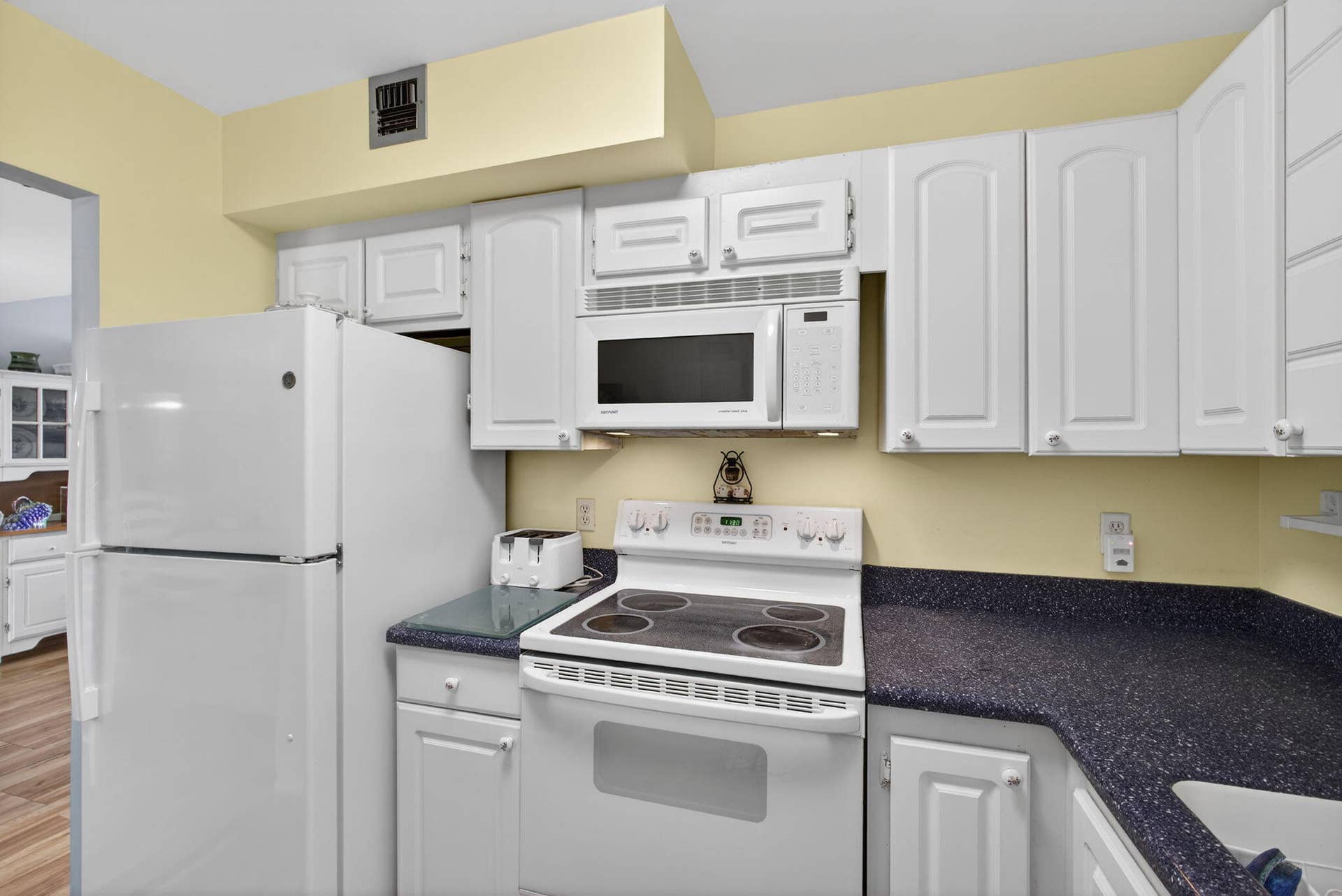 336 Golfview Road, #207, North Palm Beach, FL 33408 11-web-or-mls-5D1A0185